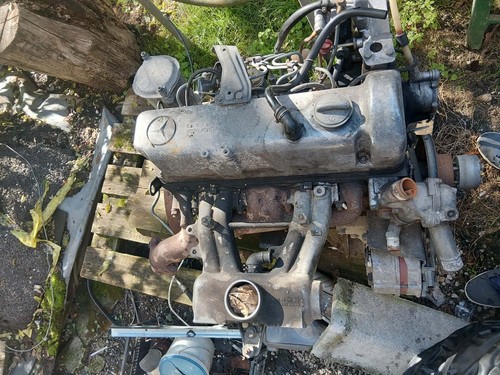 Mercedes benz w115 200d - mercedes,